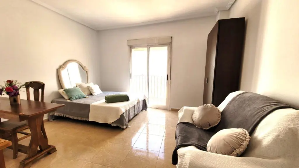 PLANETA SPAIN - Estudio en Torrevieja - Zona Estación de autobuses - Estudio en Torrevieja 1