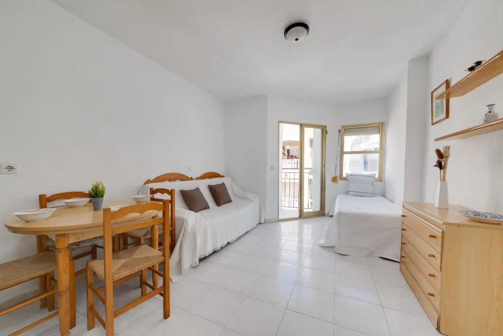 PLANETA SPAIN - Estudio en Torrevieja - Zona Habaneras - Estudio en Torrevieja Zona Habaneras 1